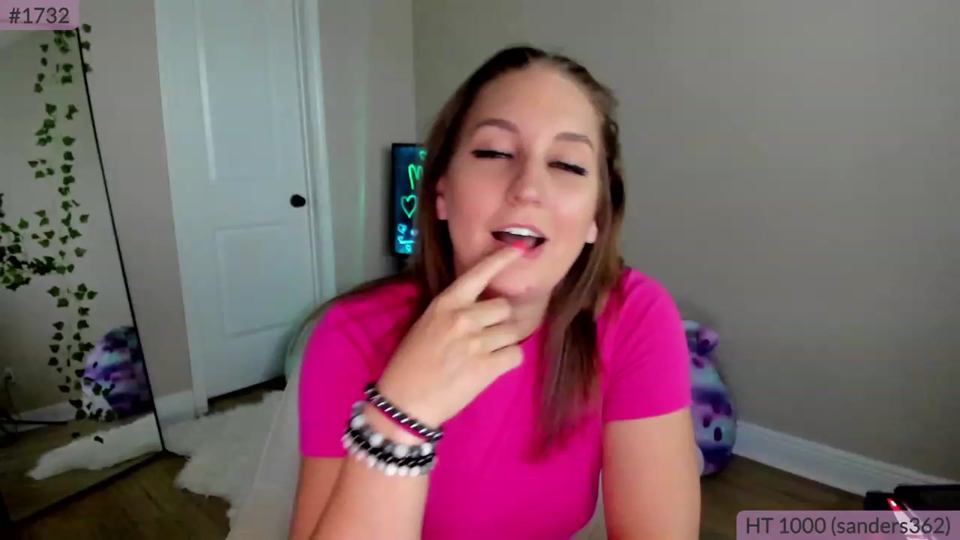 Gallery image thumbnail from BrookeBee's myfreecams stream on, 05/16/2023, 23:12 image 17 of 20