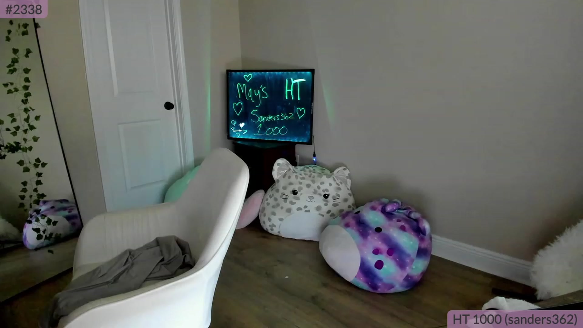 Gallery image thumbnail from BrookeBee's myfreecams stream on, 05/28/2023, 01:45 image 13 of 20