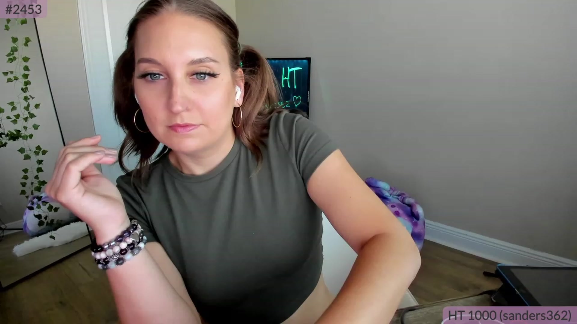 Gallery image thumbnail from BrookeBee's myfreecams stream on, 05/28/2023, 01:45 image 5 of 20