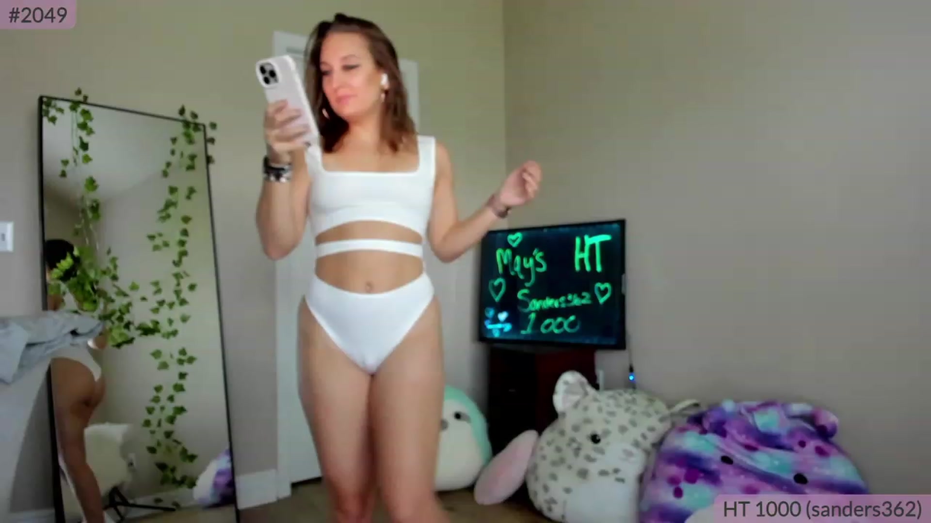 Gallery image thumbnail from BrookeBee's myfreecams stream on, 05/28/2023, 23:29 image 4 of 20