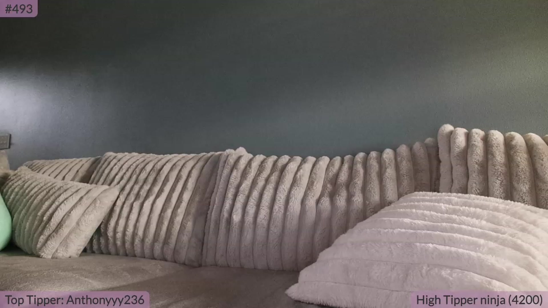 Gallery image thumbnail from BrookeBee's myfreecams stream on, 08/29/2023, 22:31 image 17 of 20