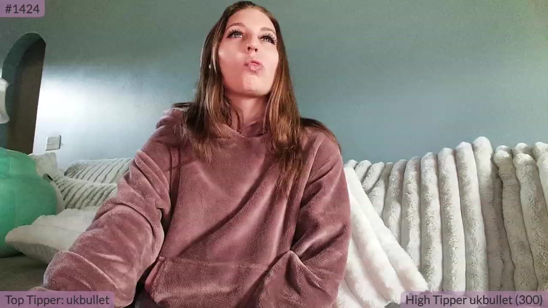 Gallery image thumbnail from BrookeBee's myfreecams stream on, 09/01/2023, 20:49 image 20 of 20