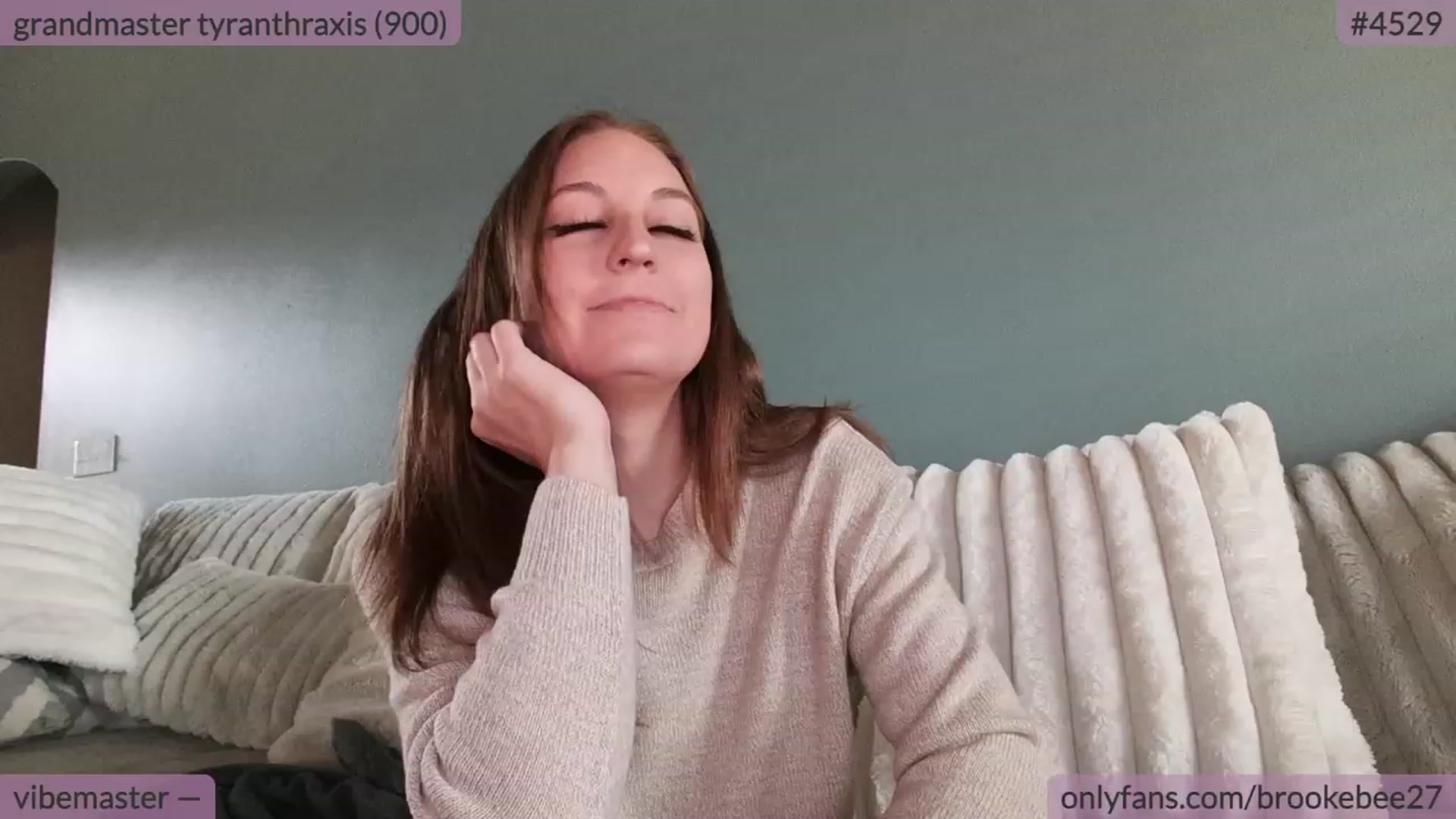 Gallery image thumbnail from BrookeBee's myfreecams stream on, 10/10/2023, 19:16 image 8 of 20