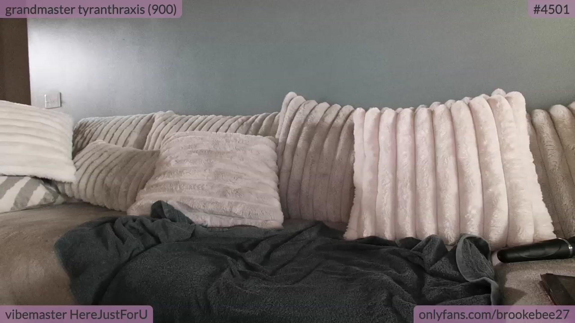 Gallery image thumbnail from BrookeBee's myfreecams stream on, 10/10/2023, 19:16 image 17 of 20
