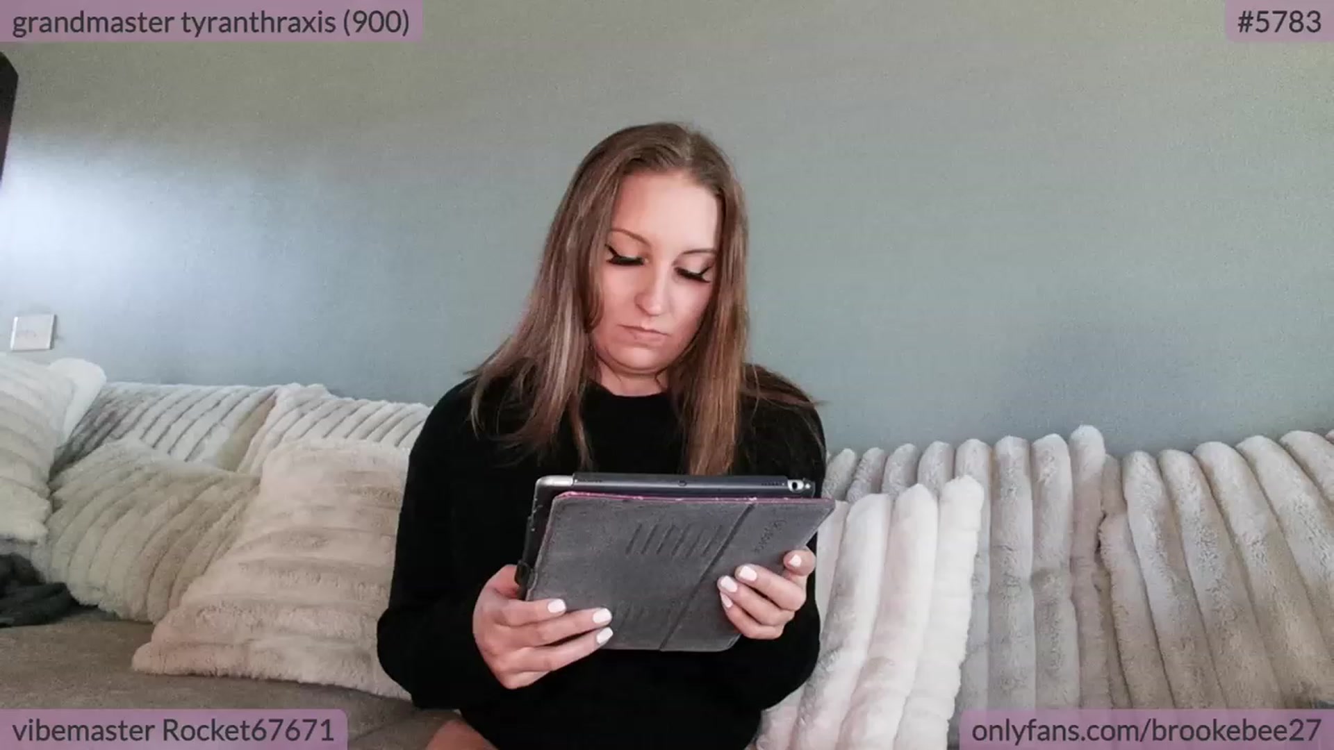 Gallery image thumbnail from BrookeBee's myfreecams stream on, 10/16/2023, 18:36 image 18 of 20