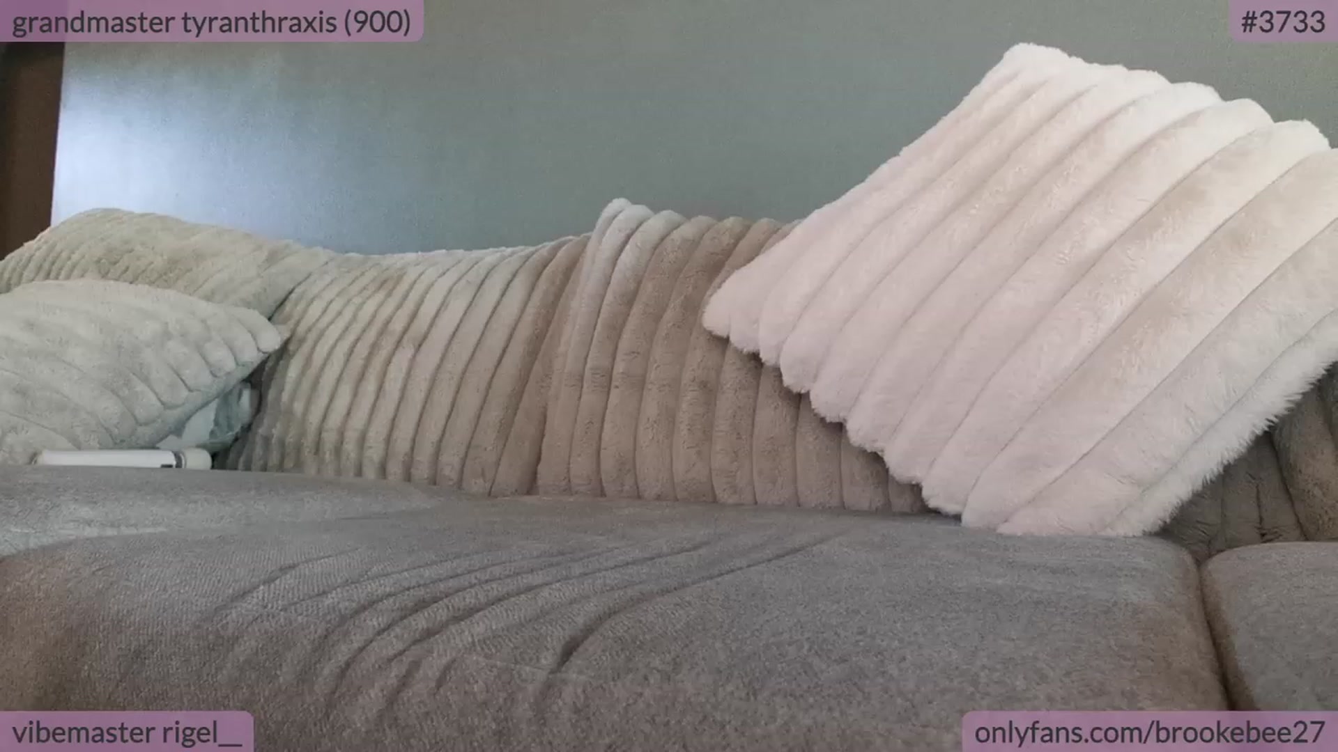 Gallery image thumbnail from BrookeBee's myfreecams stream on, 10/18/2023, 20:01 image 19 of 20