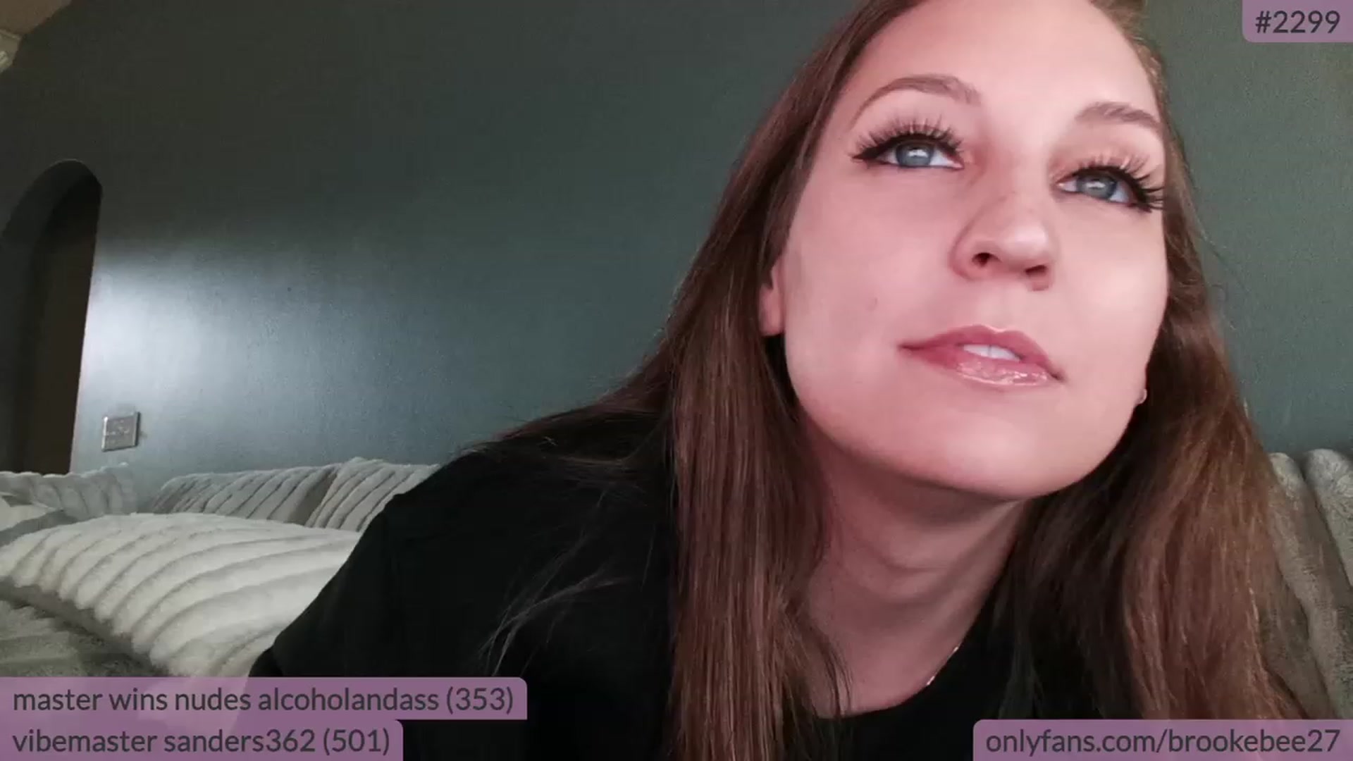 Gallery image thumbnail from BrookeBee's myfreecams stream on, 10/22/2023, 21:38 image 10 of 20
