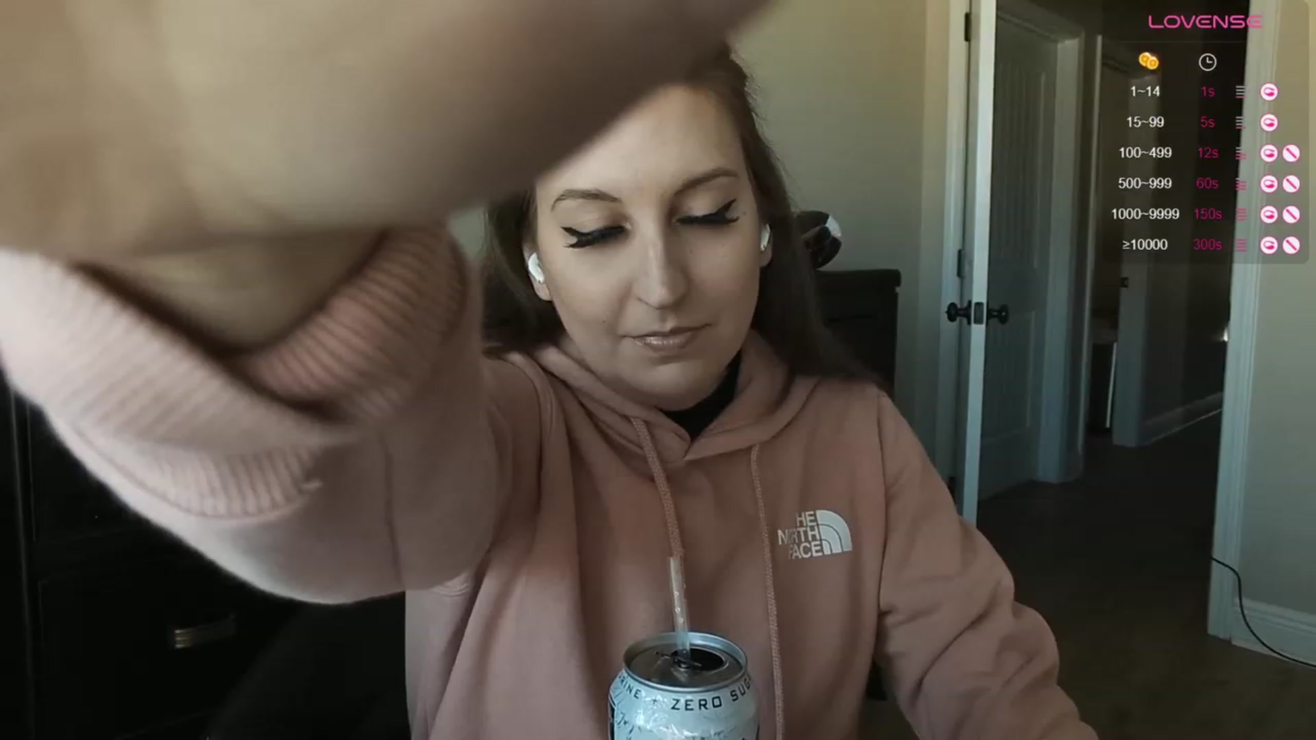 Gallery image thumbnail from BrookeBee's myfreecams stream on, 11/03/2023, 17:26 image 16 of 20
