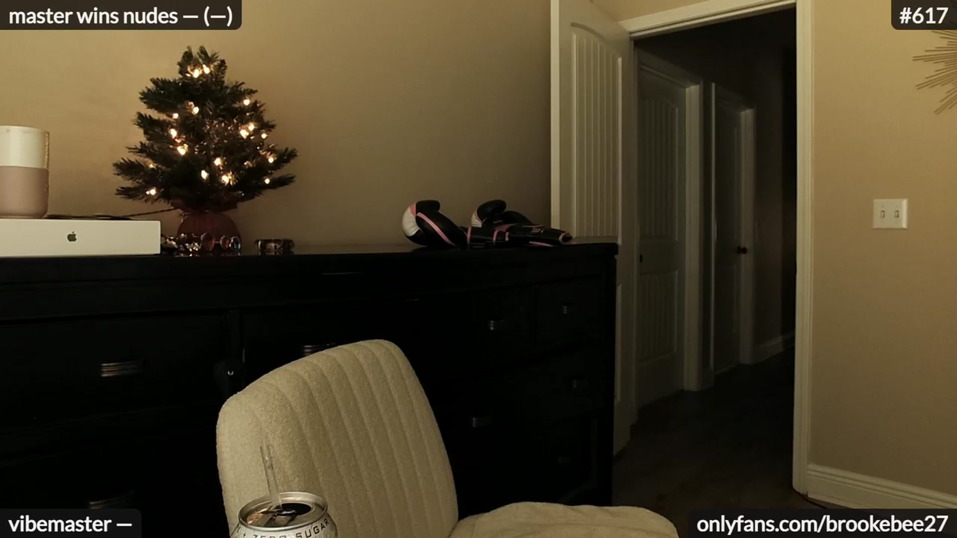 Gallery image thumbnail from BrookeBee's myfreecams stream on, 11/12/2023, 19:29 image 8 of 20