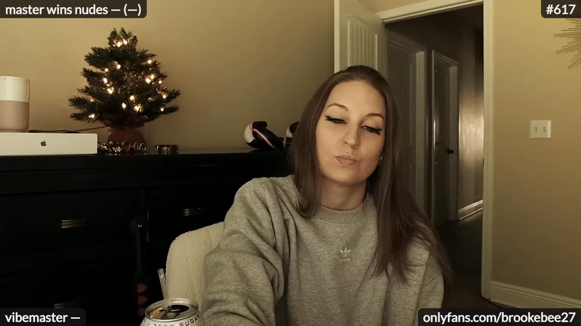 Gallery image thumbnail from BrookeBee's myfreecams stream on, 11/12/2023, 19:29 image 7 of 20