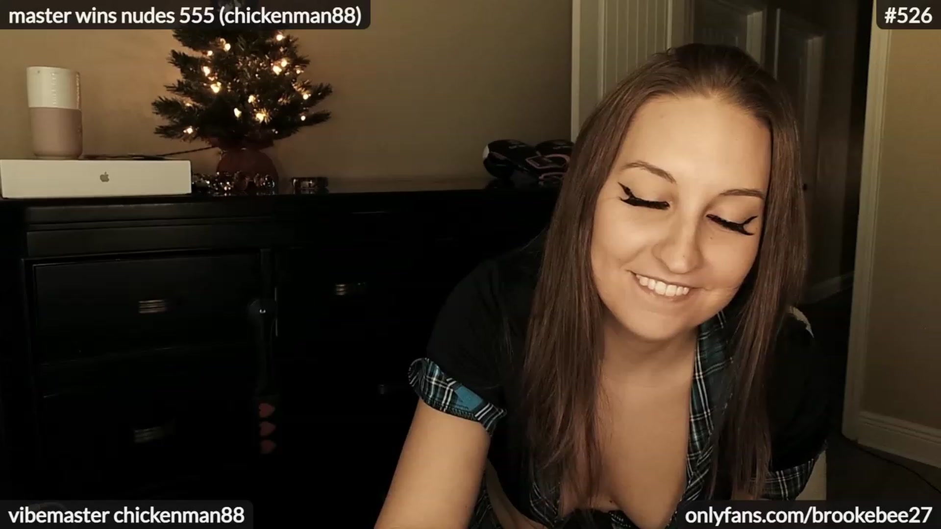 Gallery image thumbnail from BrookeBee's myfreecams stream on, 11/12/2023, 20:11 image 17 of 20