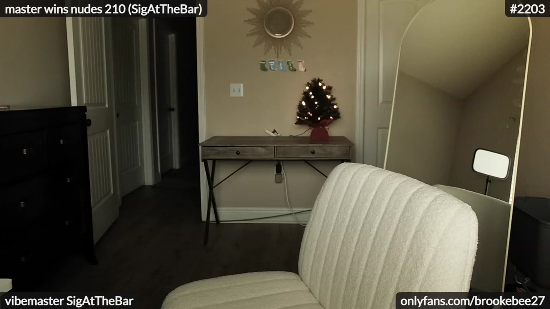Gallery image thumbnail from BrookeBee's myfreecams stream on, 12/16/2023, 18:26 image 6 of 20
