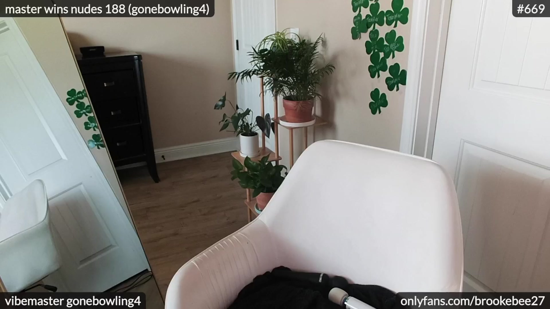 Gallery image thumbnail from BrookeBee's myfreecams stream on, 03/21/2024, 19:15 image 19 of 20
