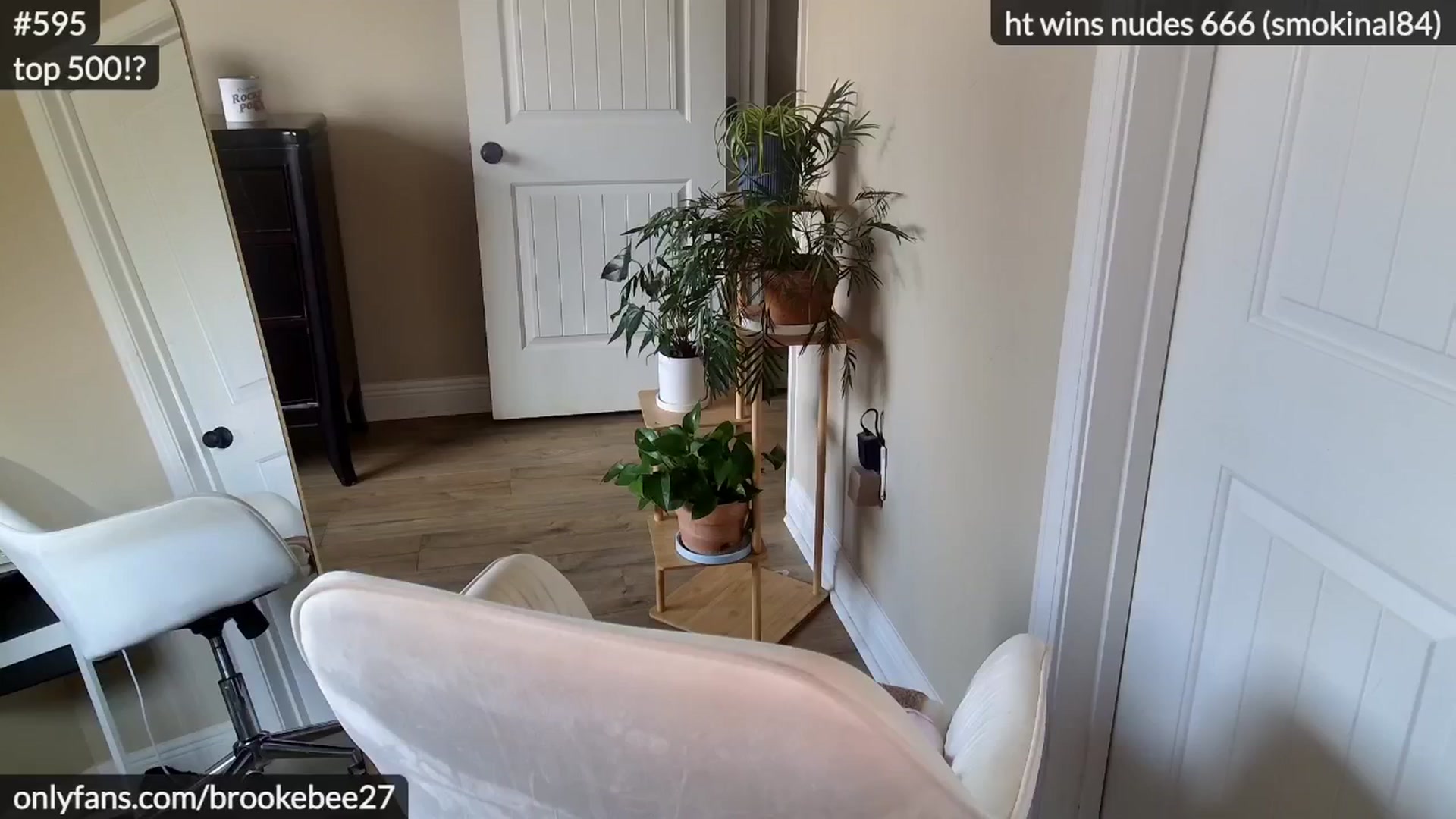 Gallery image thumbnail from BrookeBee's myfreecams stream on, 04/25/2024, 23:00 image 3 of 20