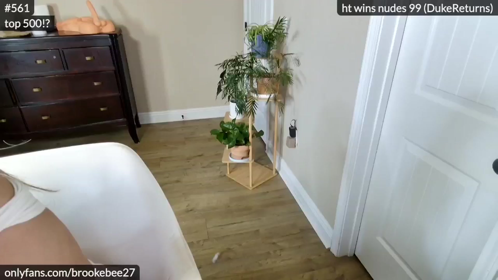 Gallery image thumbnail from BrookeBee's myfreecams stream on, 04/26/2024, 11:53 image 10 of 20