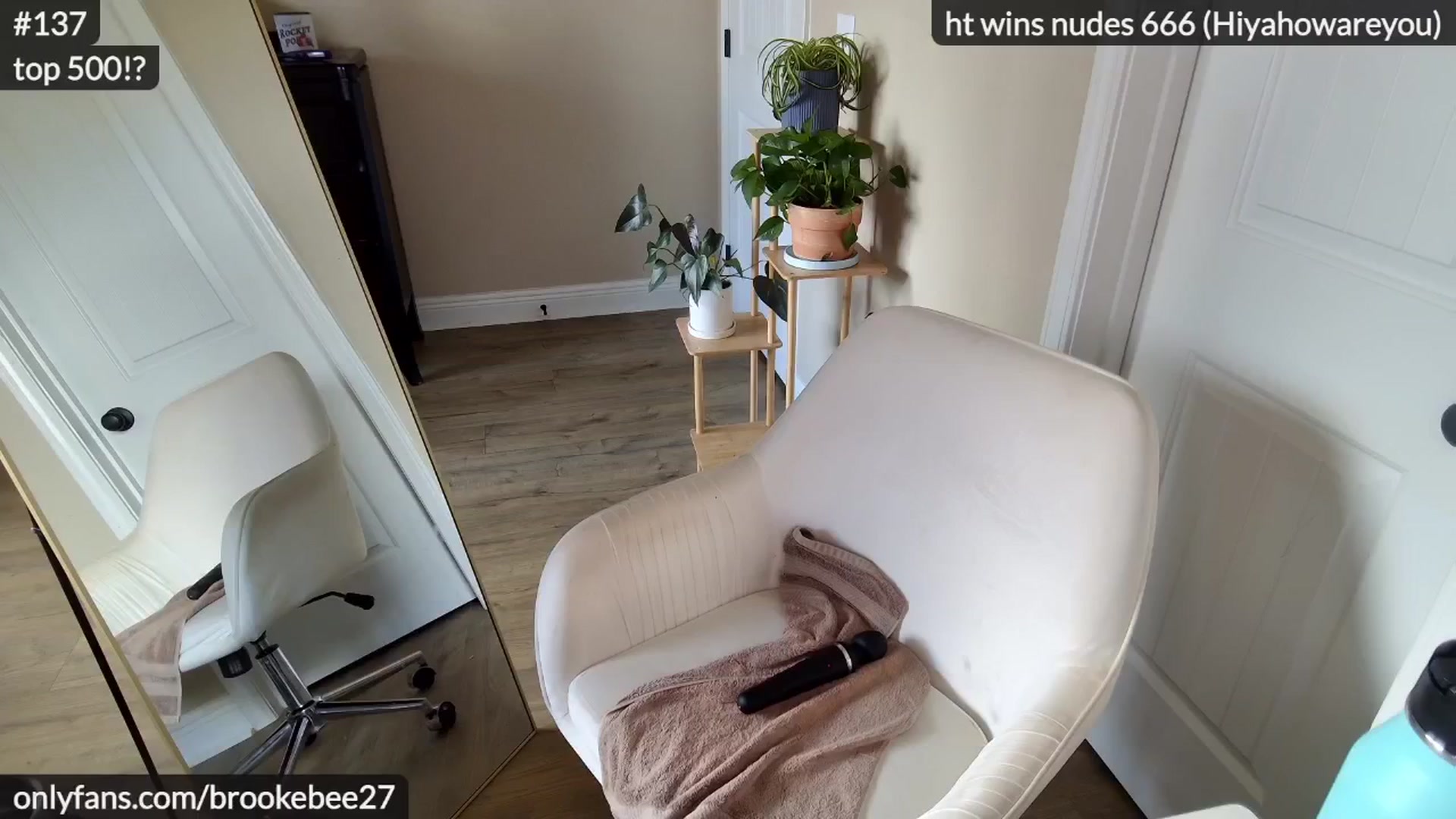 Gallery image thumbnail from BrookeBee's myfreecams stream on, 05/07/2024, 23:27 image 8 of 20