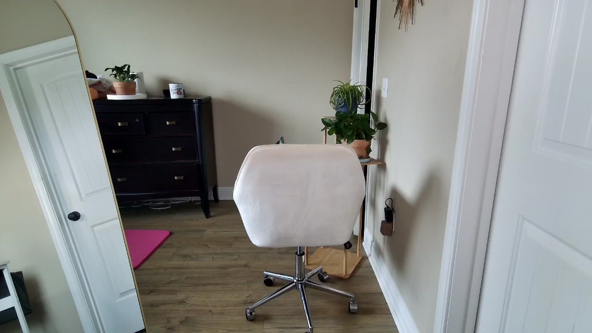 Gallery image thumbnail from BrookeBee's myfreecams stream on, 05/14/2024, 24:01 image 11 of 20