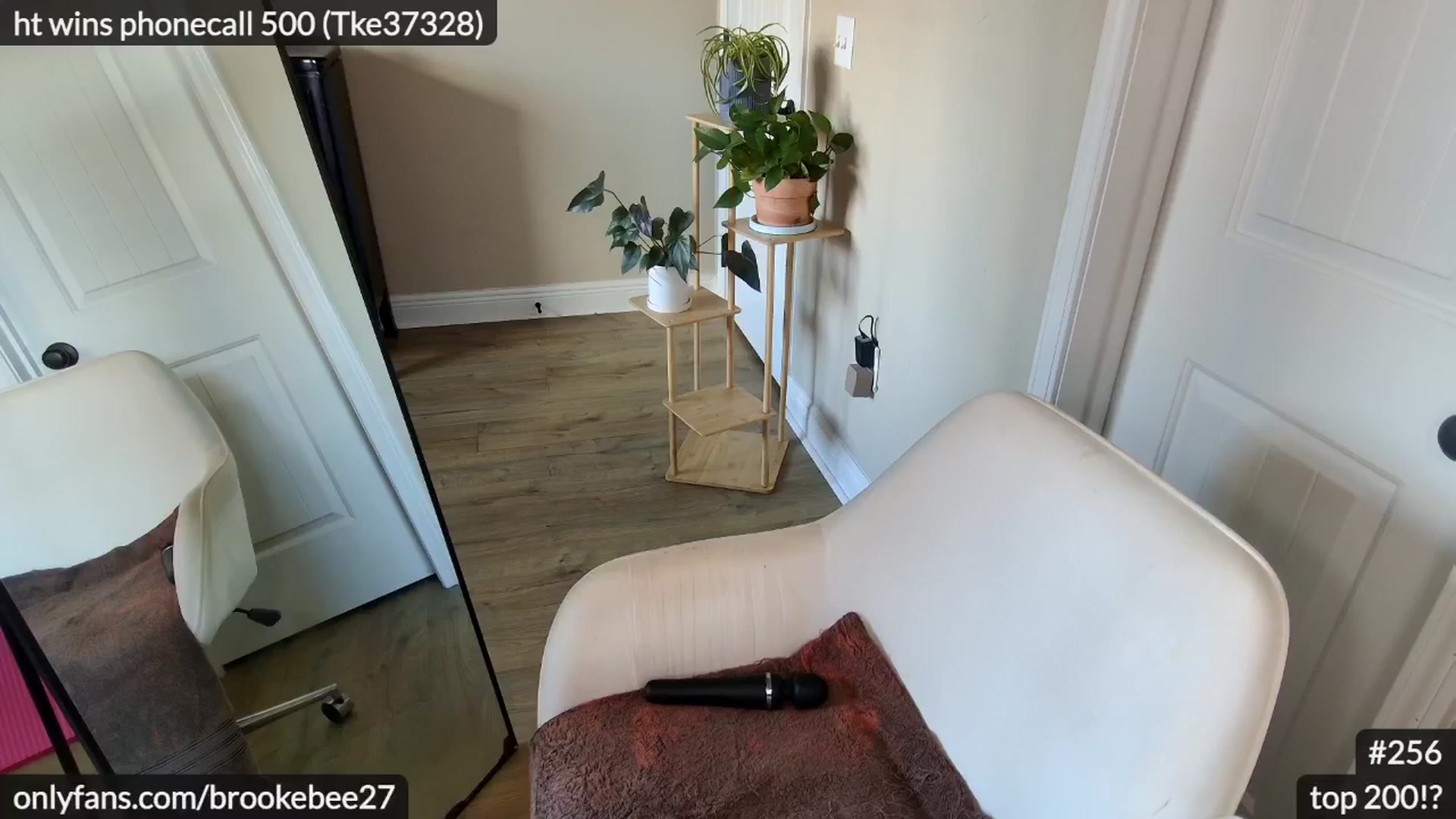 Gallery image thumbnail from BrookeBee's myfreecams stream on, 05/21/2024, 24:37 image 7 of 20
