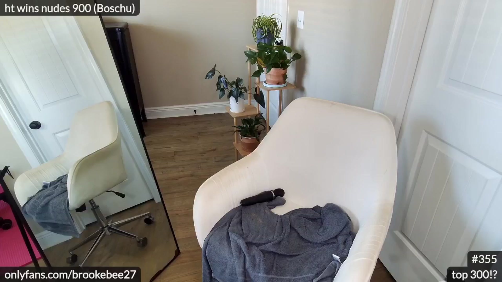 Gallery image thumbnail from BrookeBee's myfreecams stream on, 05/29/2024, 24:04 image 8 of 20