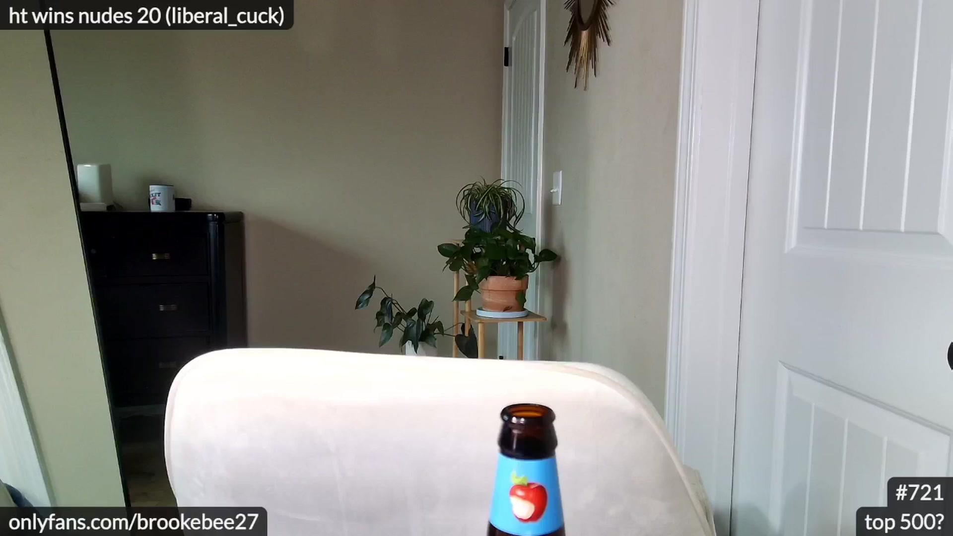 Gallery image thumbnail from BrookeBee's myfreecams stream on, 06/03/2024, 23:24 image 6 of 20