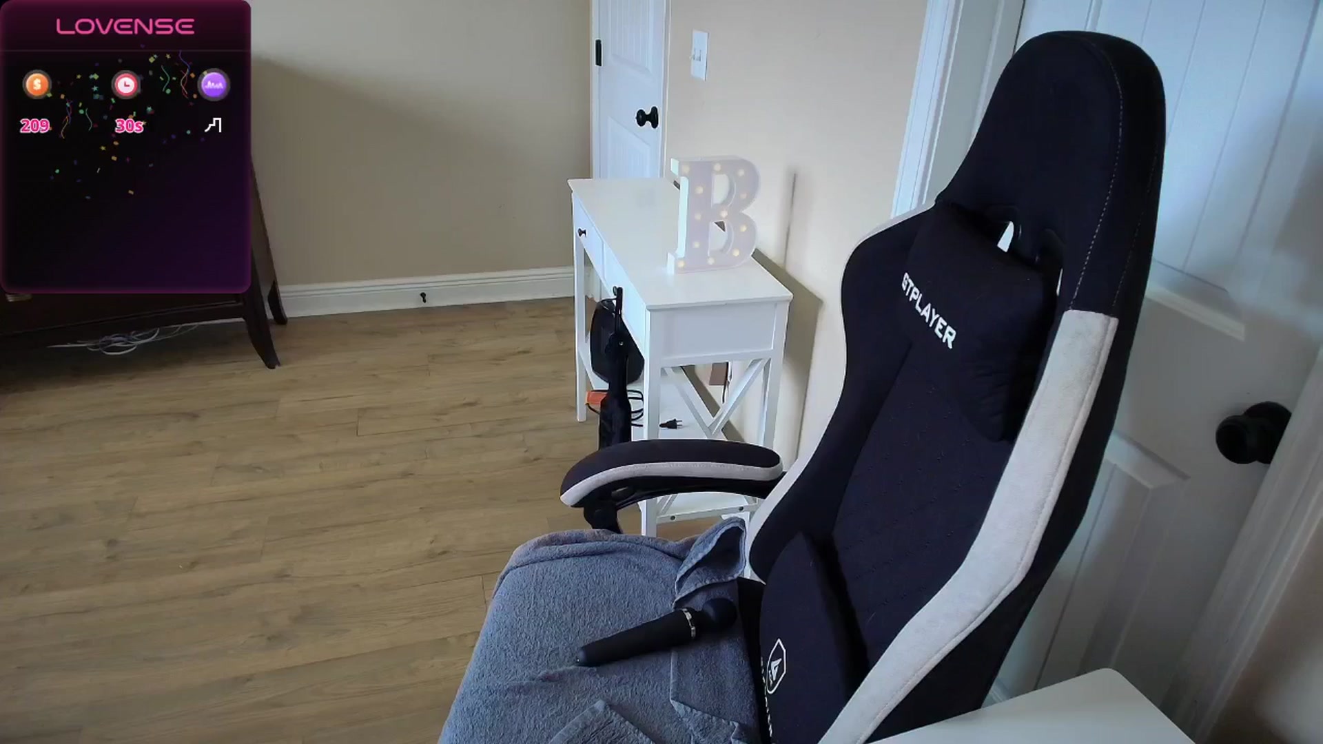 Gallery image thumbnail from BrookeBee's myfreecams stream on, 03/13/2025, 21:18 image 8 of 20