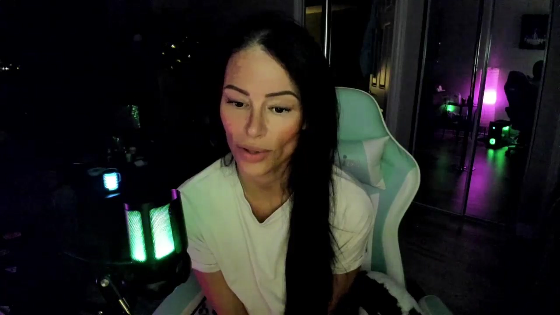 Gallery image thumbnail from BrookeSummer's myfreecams stream on, 04/10/2026, 05:48 image 17 of 20