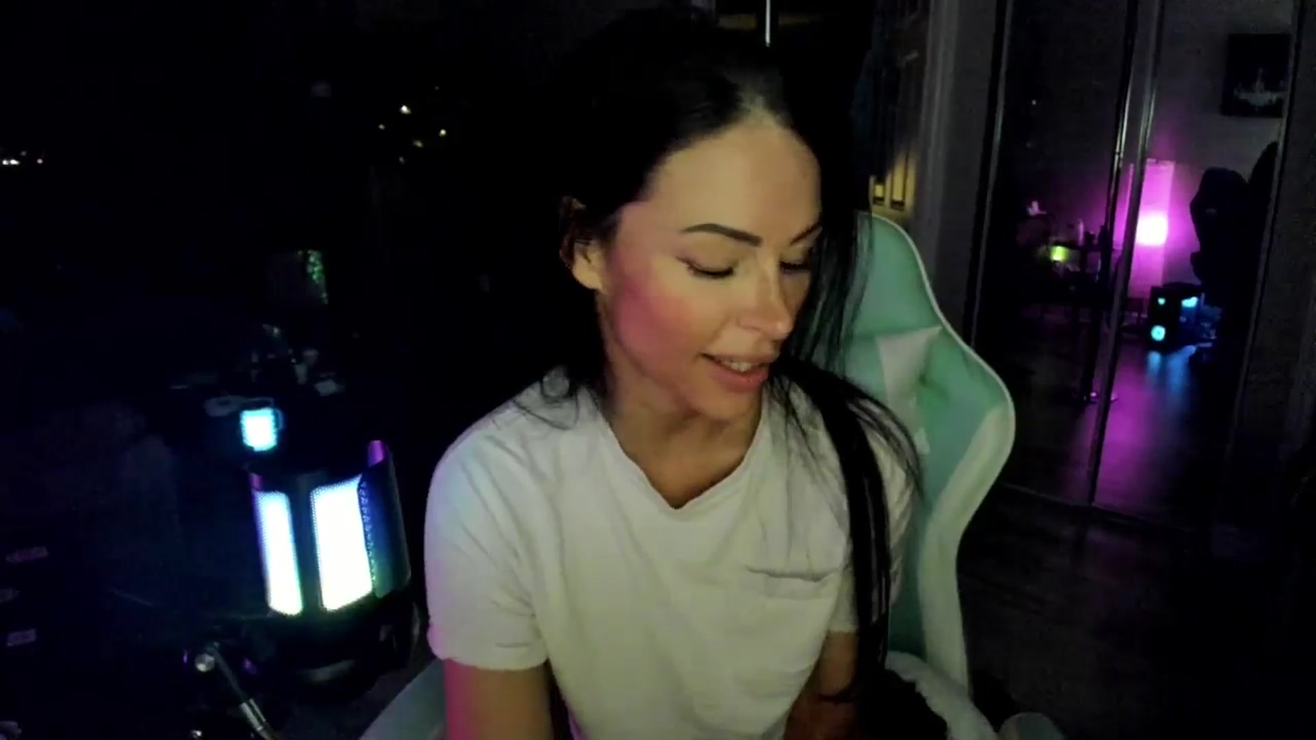 Gallery image thumbnail from BrookeSummer's myfreecams stream on, 04/10/2026, 05:48 image 16 of 20