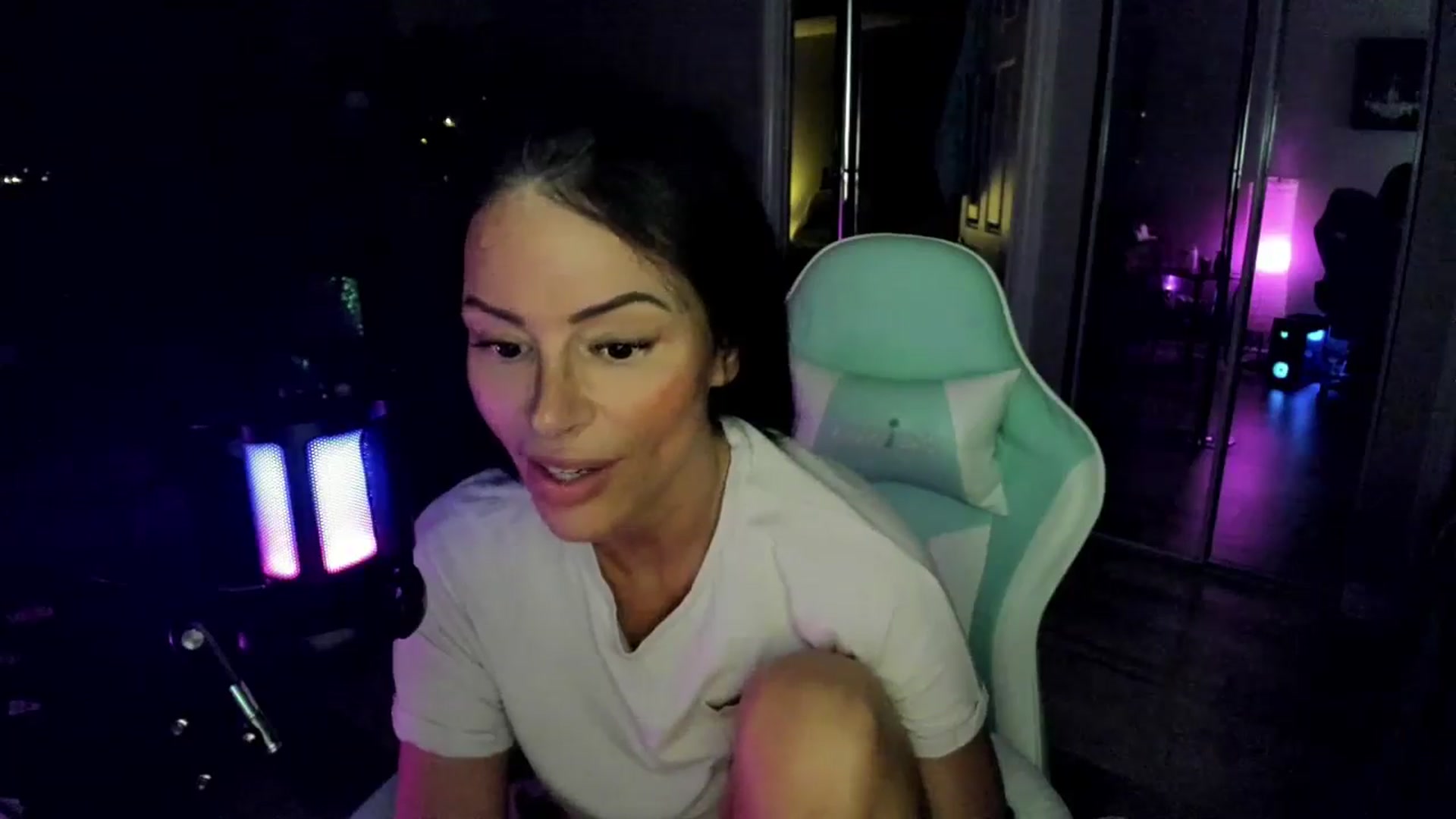 Gallery image thumbnail from BrookeSummer's myfreecams stream on, 04/10/2026, 07:59 image 5 of 20