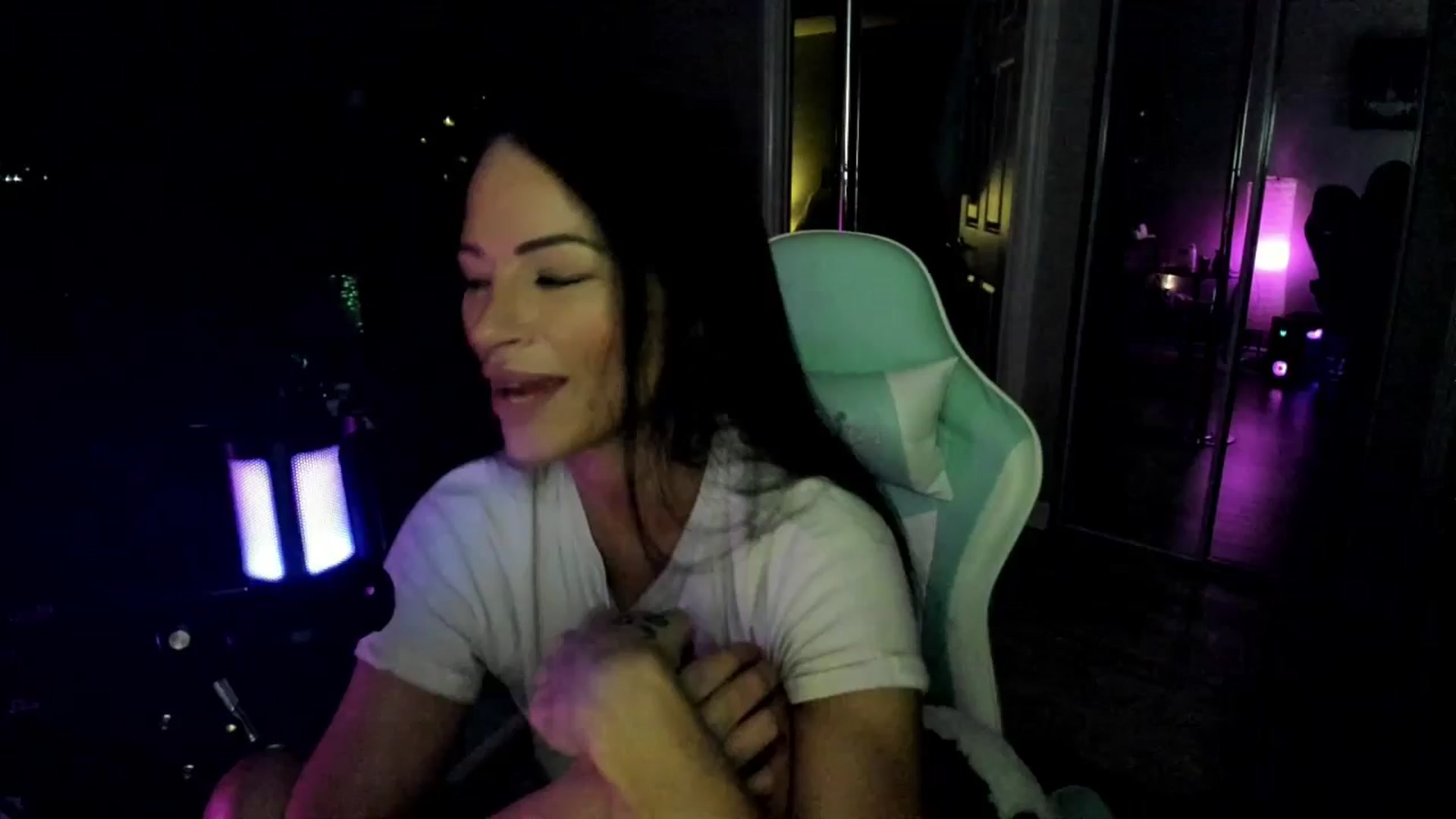 Gallery image thumbnail from BrookeSummer's myfreecams stream on, 04/10/2026, 07:59 image 1 of 20