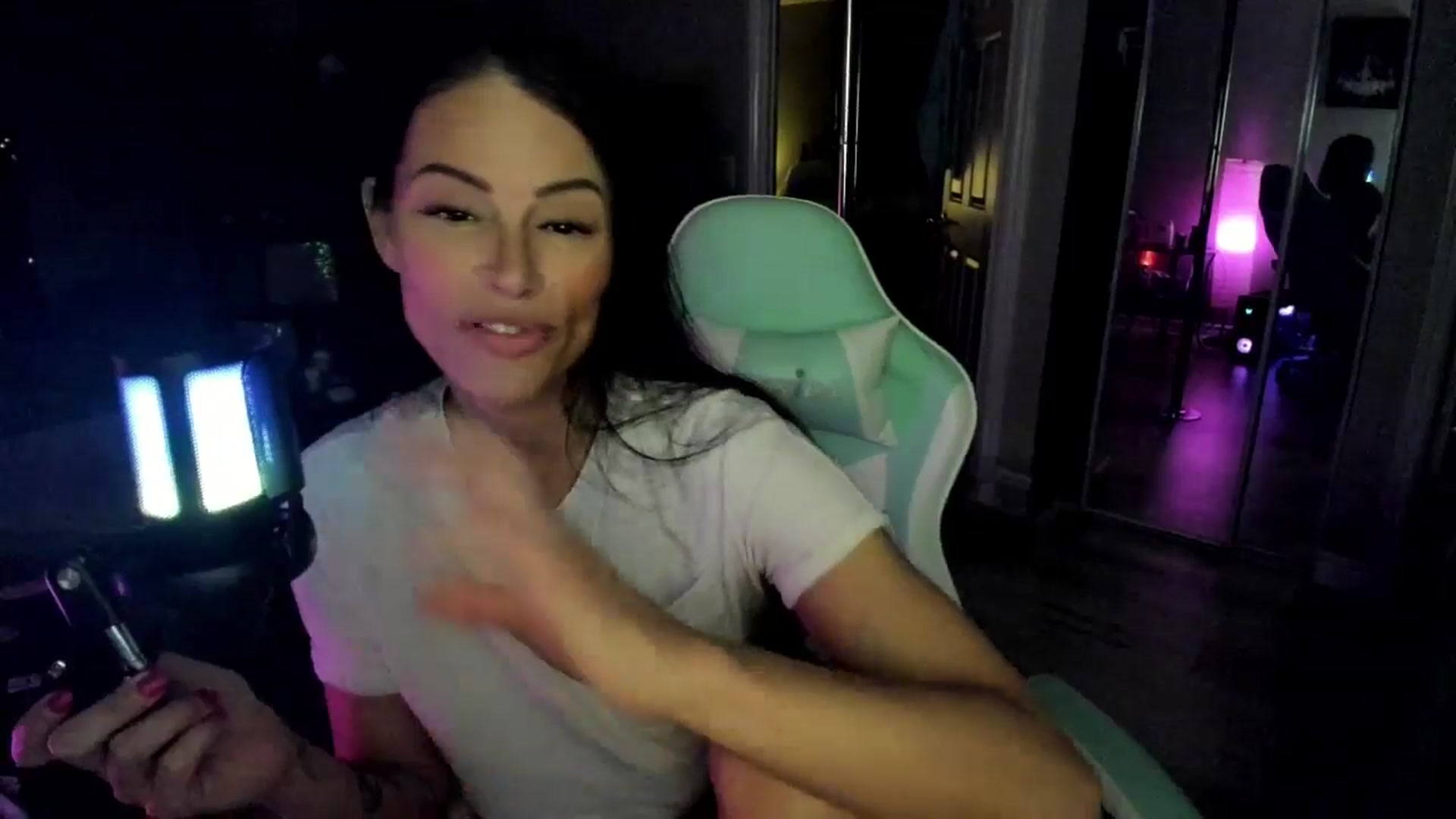 Gallery image thumbnail from BrookeSummer's myfreecams stream on, 04/10/2026, 07:59 image 17 of 20