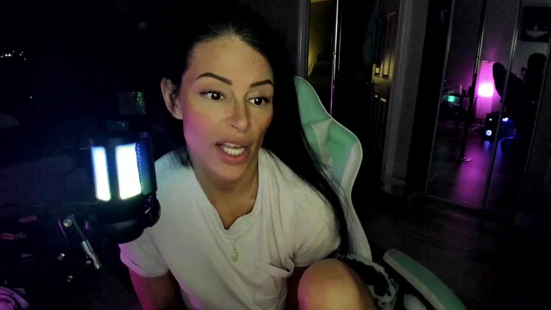 Gallery image thumbnail from BrookeSummer's myfreecams stream on, 04/10/2026, 07:59 image 18 of 20
