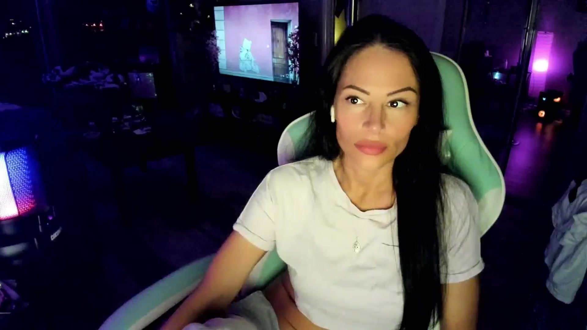 Gallery image thumbnail from BrookeSummer's myfreecams stream on, 04/17/2026, 04:59 image 18 of 20