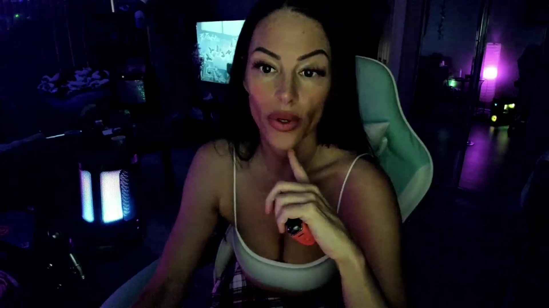 Gallery image thumbnail from BrookeSummer's myfreecams stream on, 04/27/2026, 24:51 image 14 of 20