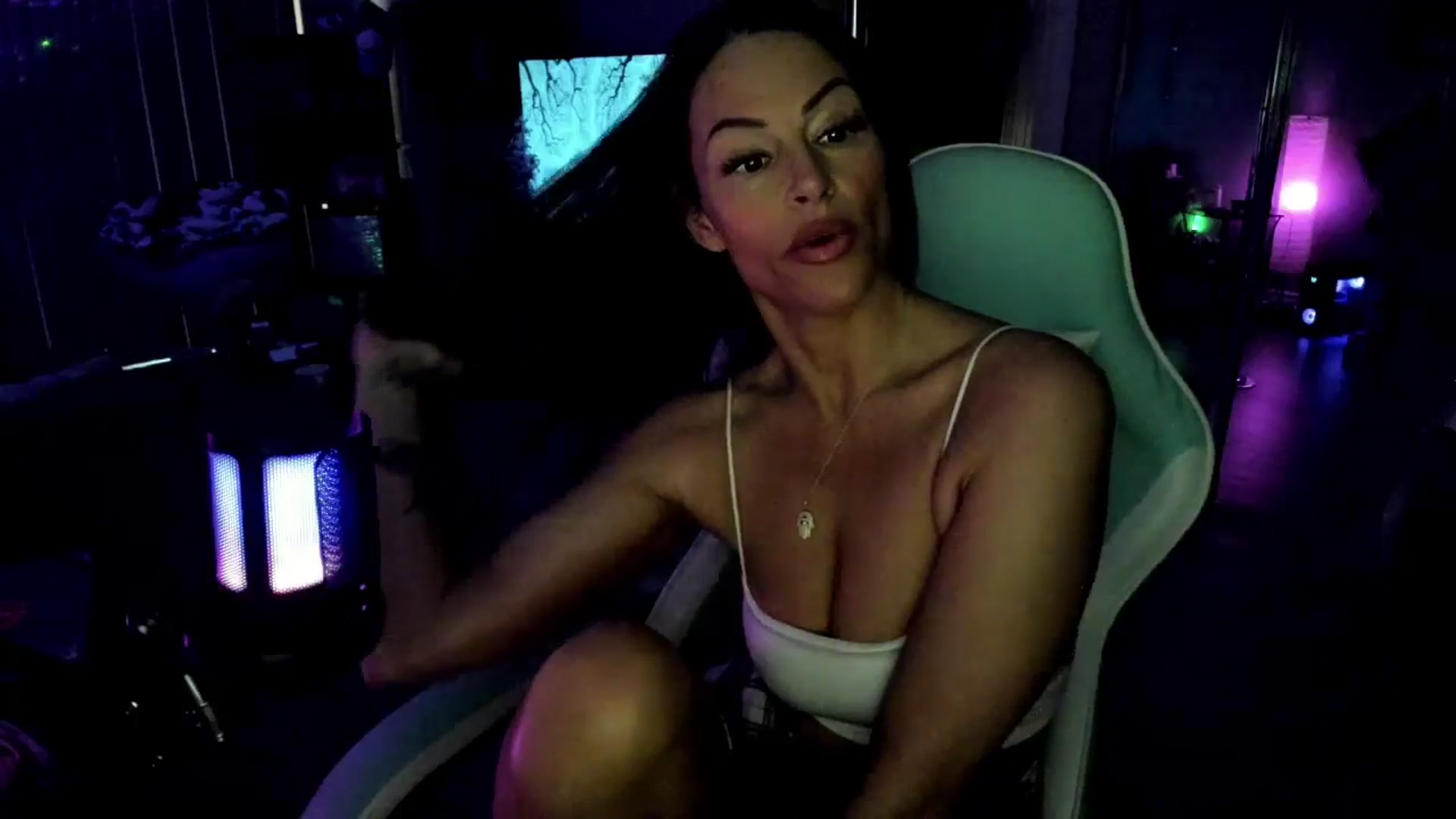 Gallery image thumbnail from BrookeSummer's myfreecams stream on, 04/27/2026, 24:51 image 12 of 20
