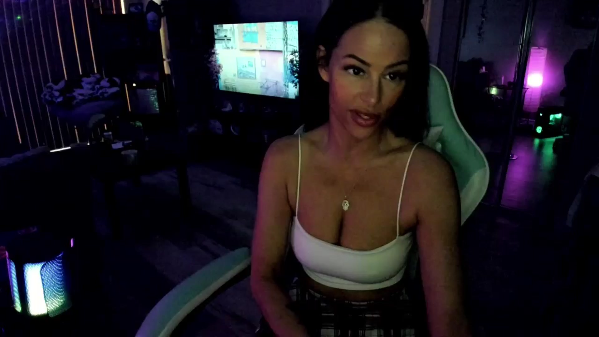 Gallery image thumbnail from BrookeSummer's myfreecams stream on, 04/27/2026, 24:51 image 10 of 20