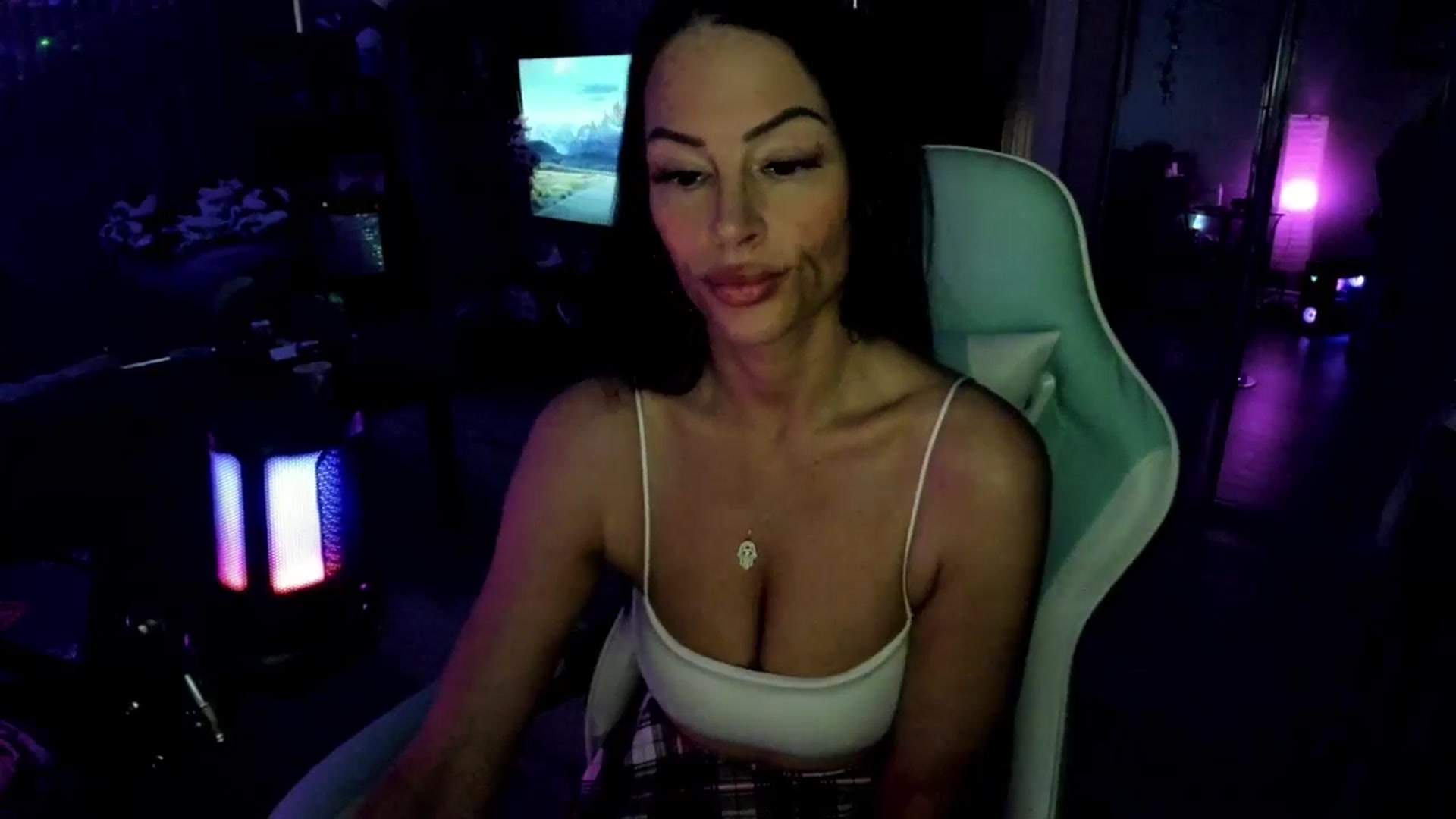 Gallery image thumbnail from BrookeSummer's myfreecams stream on, 04/27/2026, 24:51 image 15 of 20