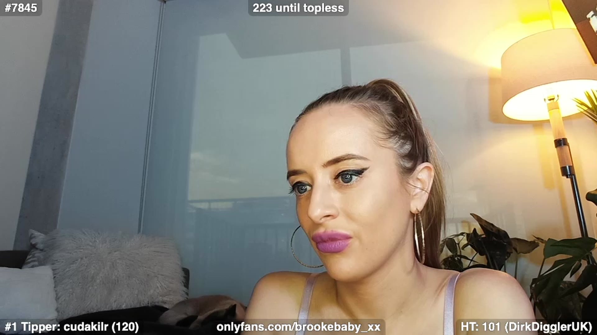 Gallery image thumbnail from Brookebaby_'s myfreecams stream on, 01/08/2023, 14:01 image 10 of 20