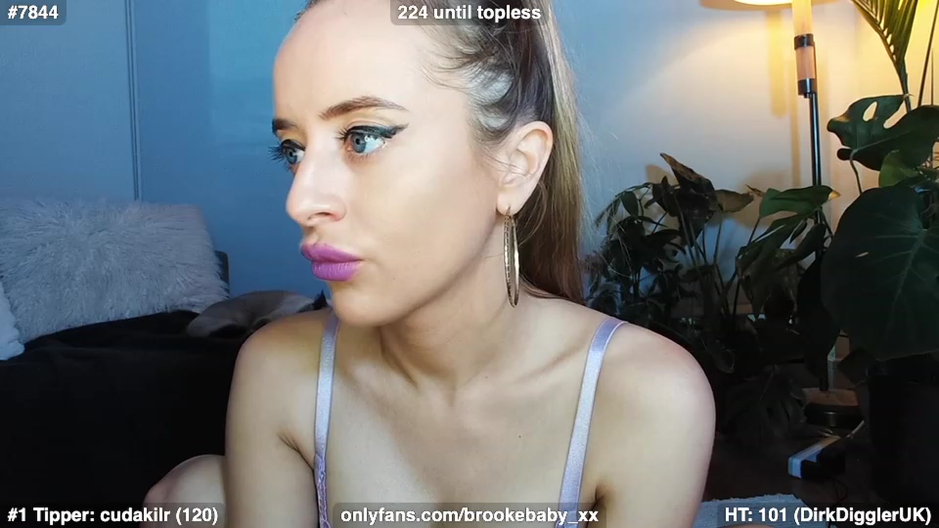 Gallery image thumbnail from Brookebaby_'s myfreecams stream on, 01/08/2023, 14:01 image 4 of 20