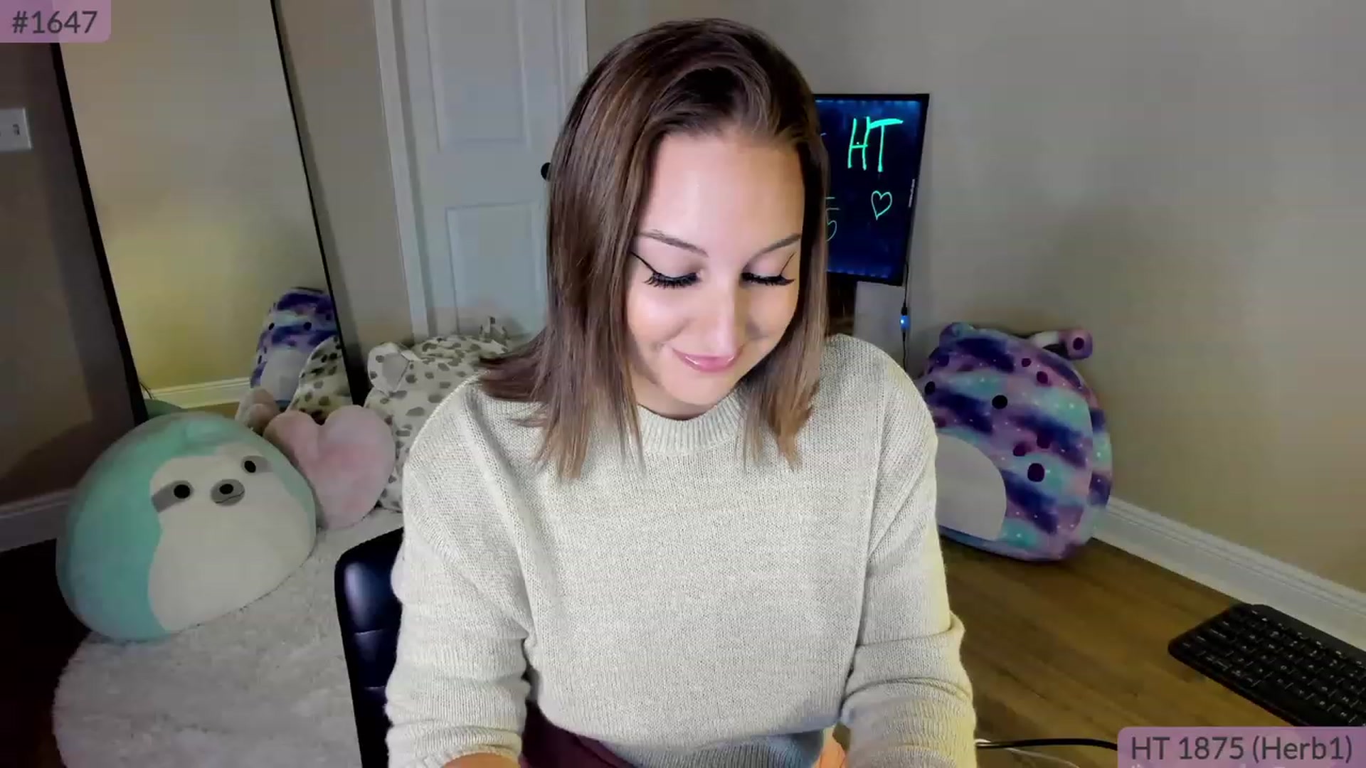 Gallery image thumbnail from Brookebee27's myfreecams stream on, 11/20/2022, 24:48 image 2 of 20