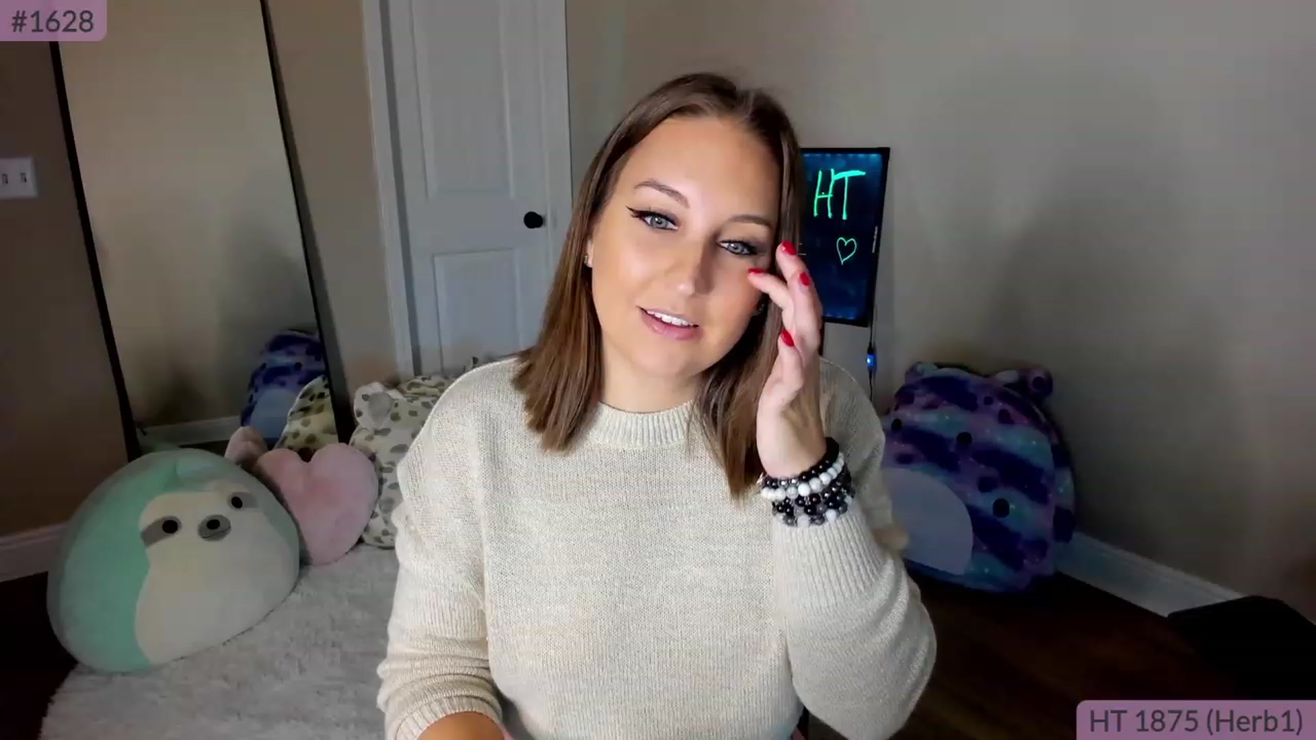 Gallery image thumbnail from Brookebee27's myfreecams stream on, 11/20/2022, 24:48 image 10 of 20