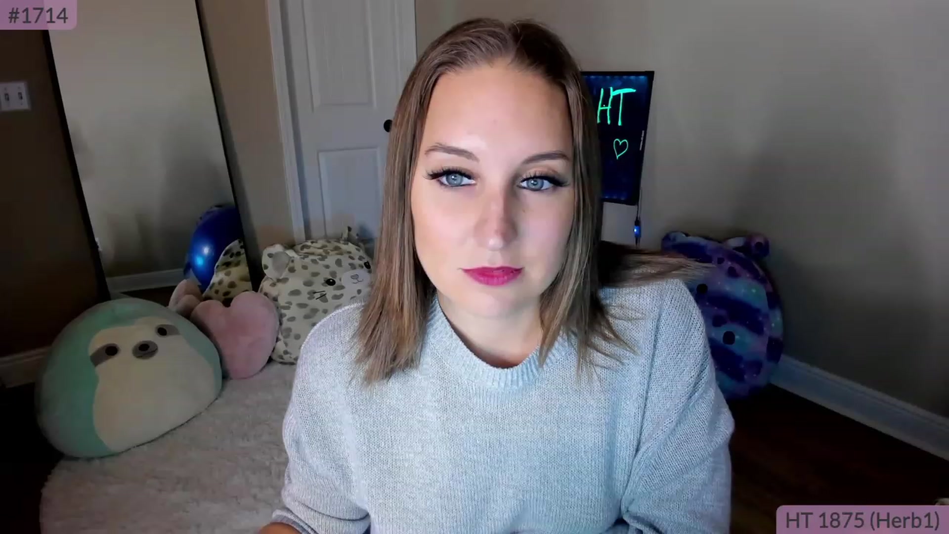 Gallery image thumbnail from Brookebee27's myfreecams stream on, 11/21/2022, 02:39 image 10 of 20
