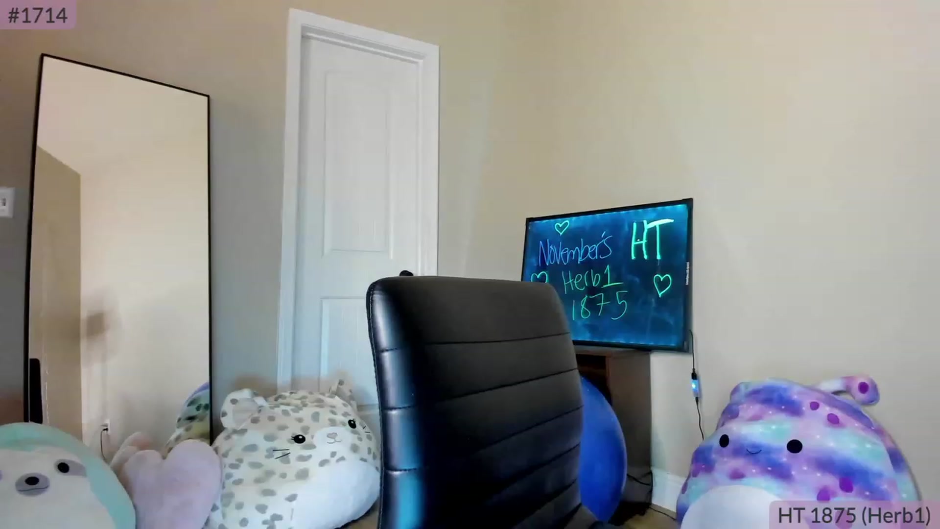 Gallery image thumbnail from Brookebee27's myfreecams stream on, 11/21/2022, 02:39 image 2 of 20