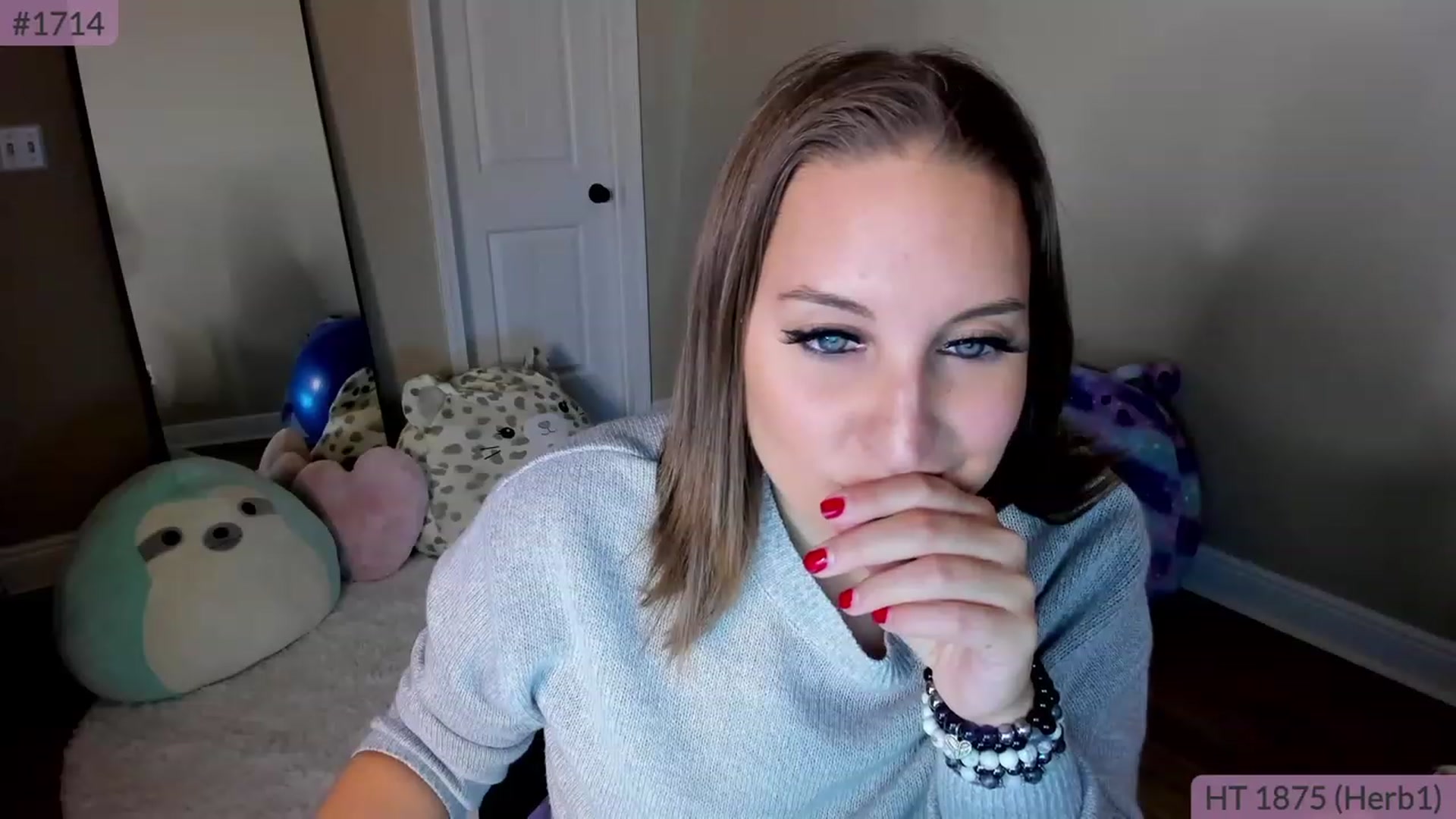 Gallery image thumbnail from Brookebee27's myfreecams stream on, 11/21/2022, 02:39 image 9 of 20