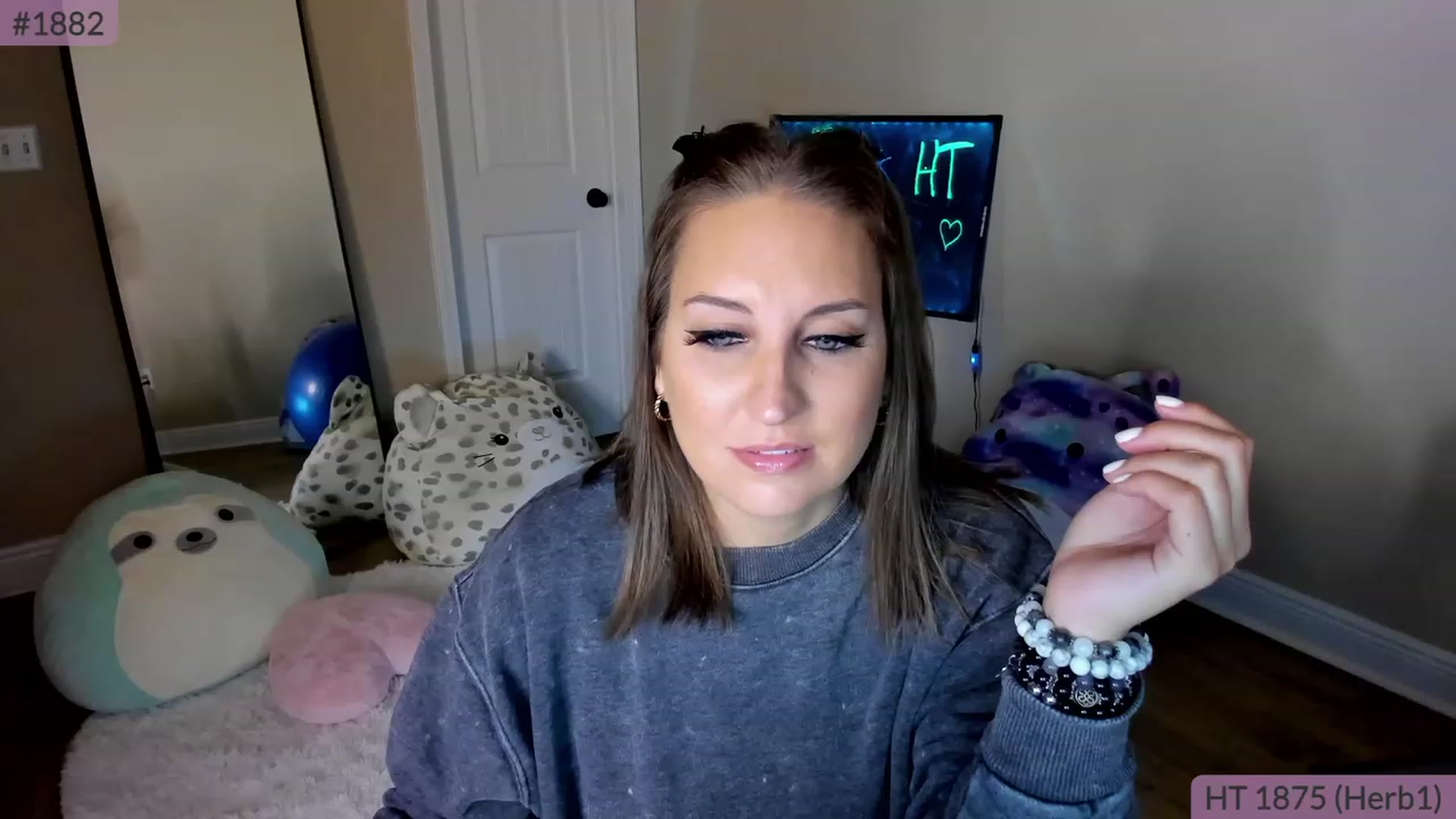 Gallery image thumbnail from Brookebee27's myfreecams stream on, 11/24/2022, 24:31 image 16 of 20