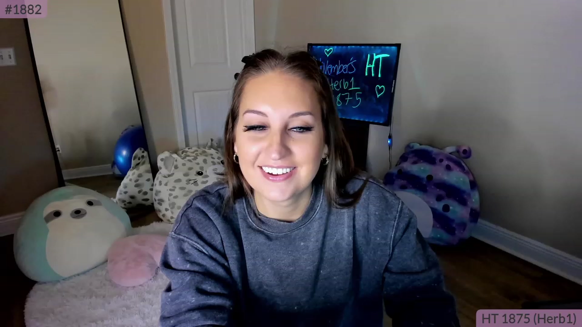 Gallery image thumbnail from Brookebee27's myfreecams stream on, 11/24/2022, 24:31 image 18 of 20