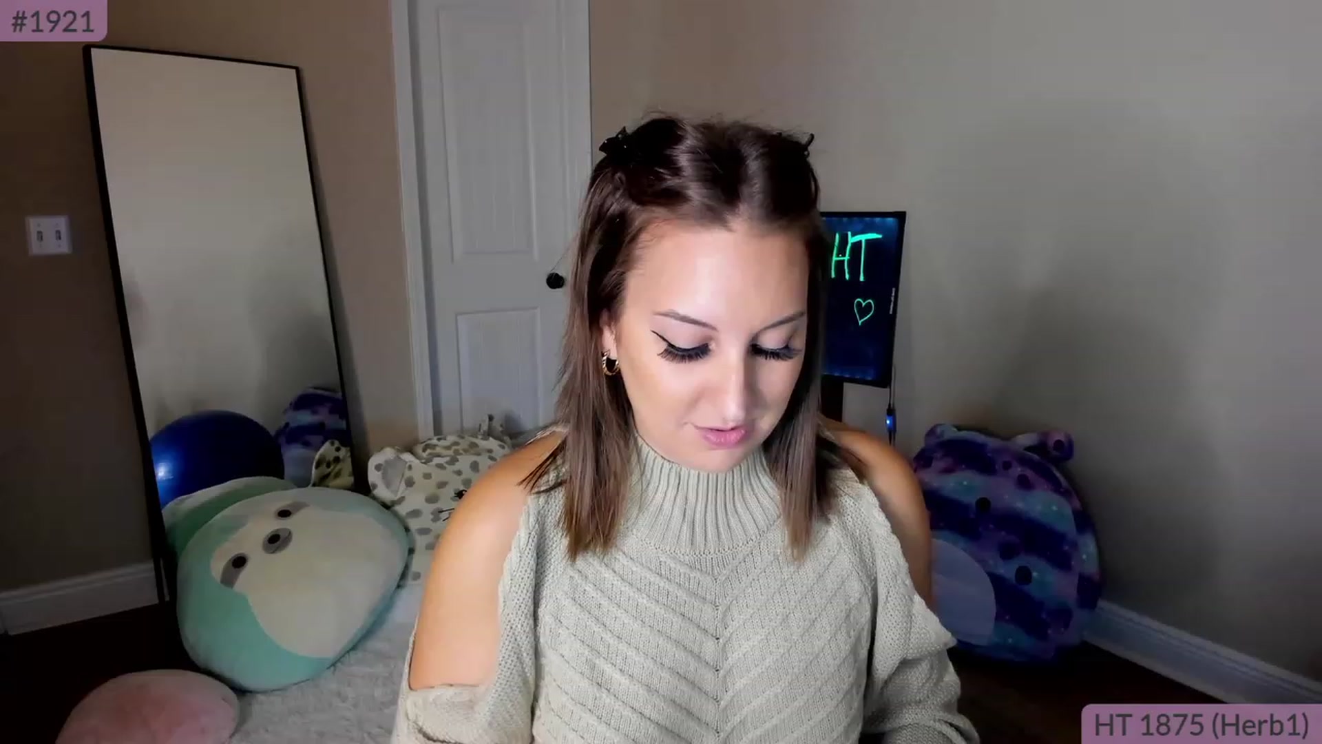 Gallery image thumbnail from Brookebee27's myfreecams stream on, 11/25/2022, 01:16 image 8 of 20