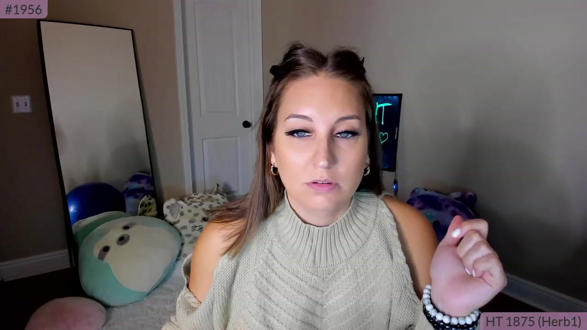 Gallery image thumbnail from Brookebee27's myfreecams stream on, 11/25/2022, 01:16 image 4 of 20