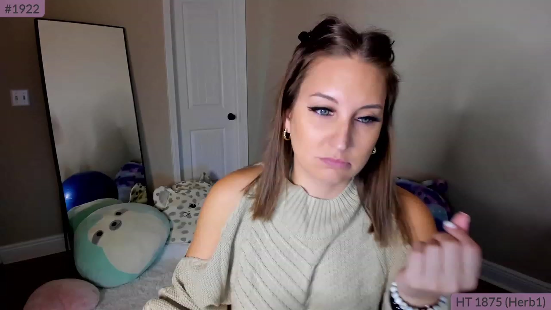 Gallery image thumbnail from Brookebee27's myfreecams stream on, 11/25/2022, 01:16 image 9 of 20