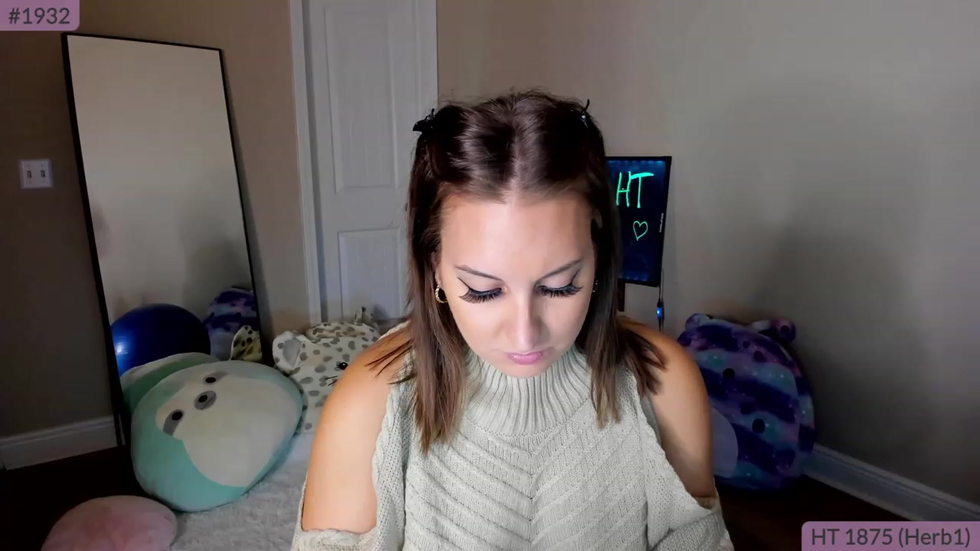Gallery image thumbnail from Brookebee27's myfreecams stream on, 11/25/2022, 01:16 image 7 of 20