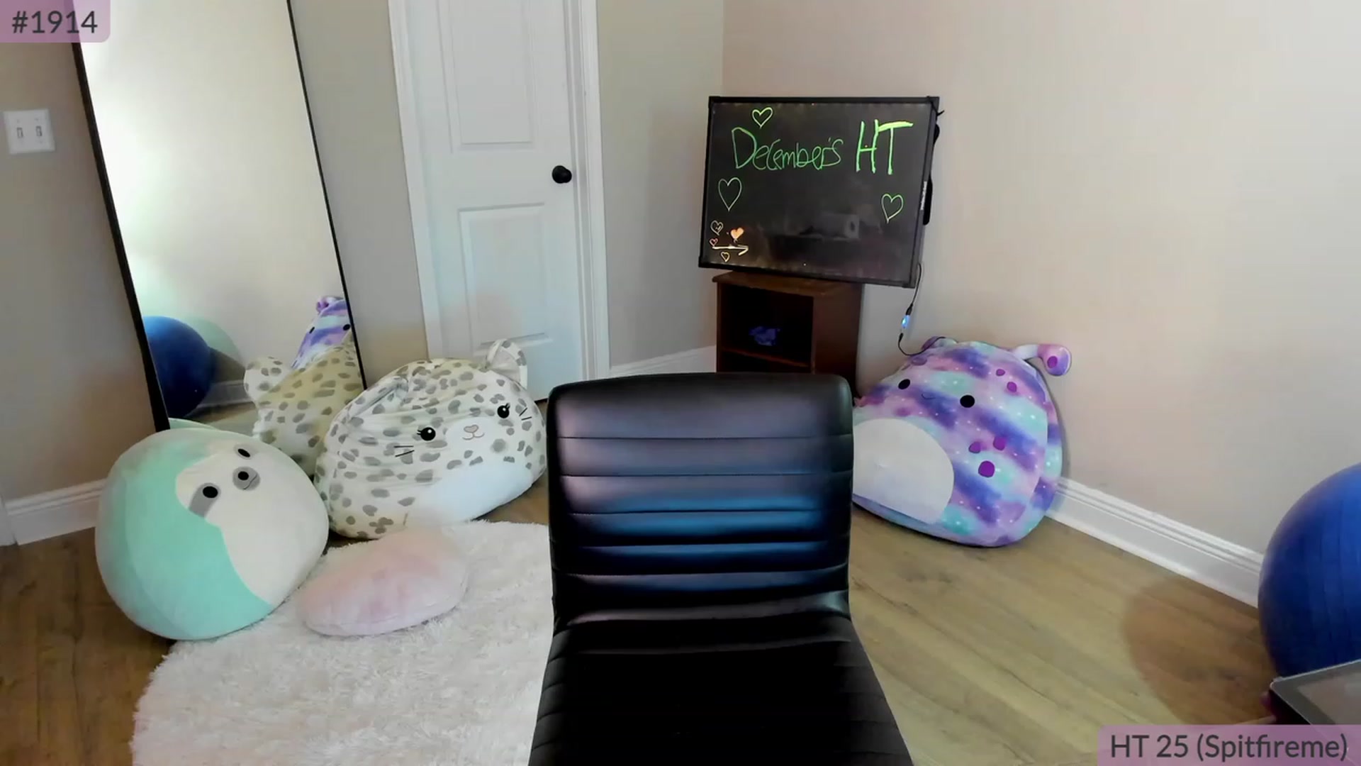 Gallery image thumbnail from Brookebee27's myfreecams stream on, 12/02/2022, 01:54 image 6 of 20